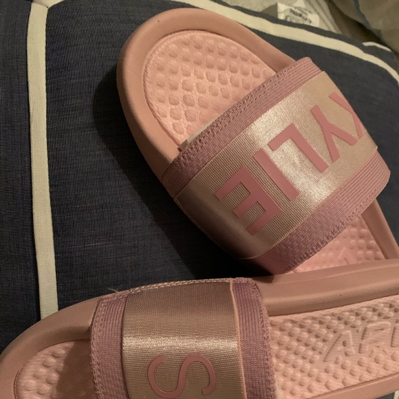 NWT Kylie Slides - Picture 1 of 4